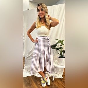 SOLD❗️❗️❗️Midi skirt like new size S side zipper Lila and white very comfy